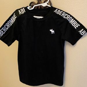 Abercrombie kids tee